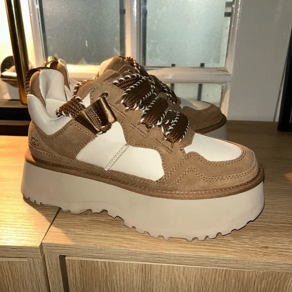 UGG Women's Platform Shoes in Tan and Cream - Picture 3 of 5